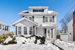 86 Virginia Rd, Quincy, MA 02169
