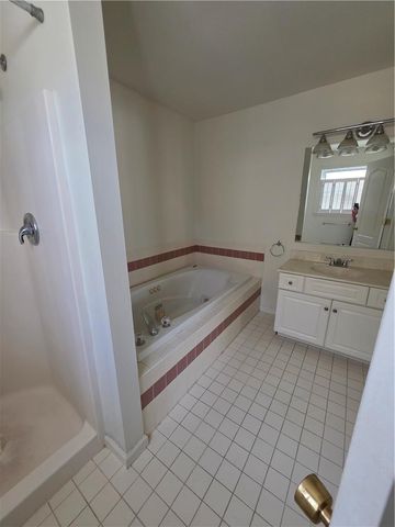 325 Oxford Place 325, Macungie Boro, PA 18062