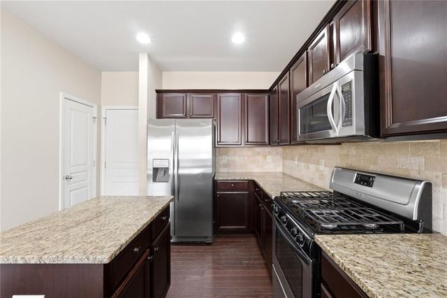 5960 Weddington Drive, Cumming, GA 30040