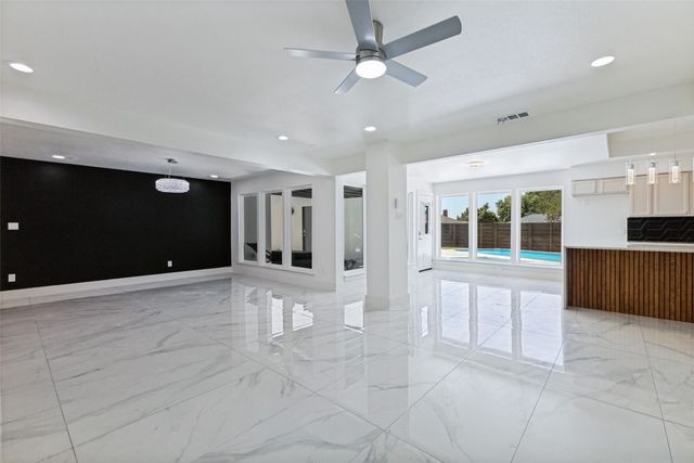 201 Rainbow Circle, Rockwall, TX 75032