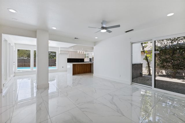 201 Rainbow Circle, Rockwall, TX 75032