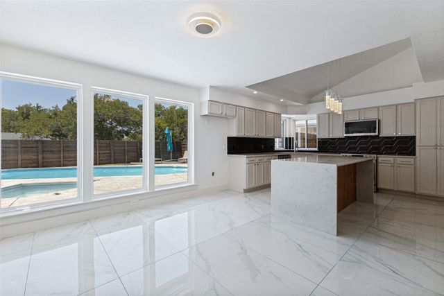 201 Rainbow Circle, Rockwall, TX 75032