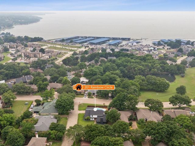 201 Rainbow Circle, Rockwall, TX 75032