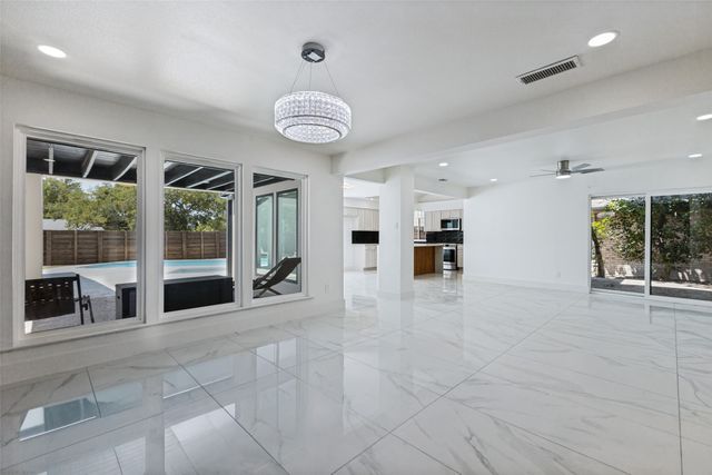 201 Rainbow Circle, Rockwall, TX 75032