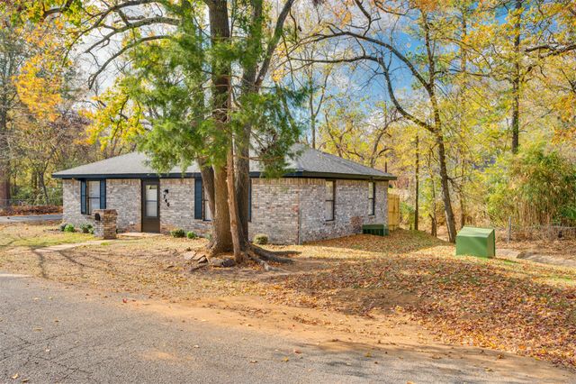 740 10th Street SE, Paris, TX 75460