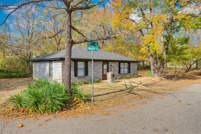 740 10th Street SE, Paris, TX 75460