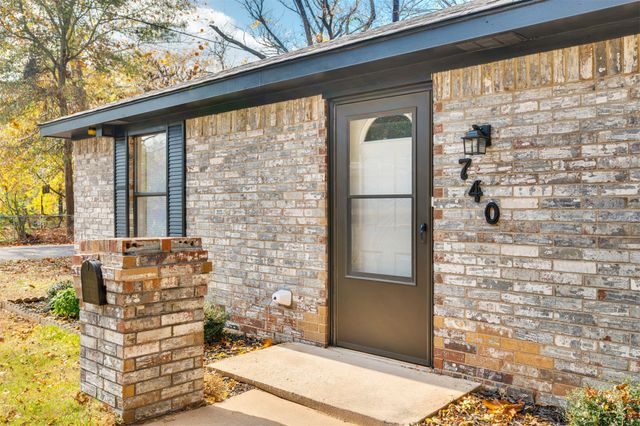740 10th Street SE, Paris, TX 75460