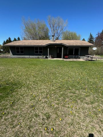18450 Waco Street NW, Anoka, MN 55303