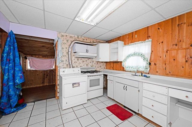 1109 Banks Avenue, Superior, WI 54880