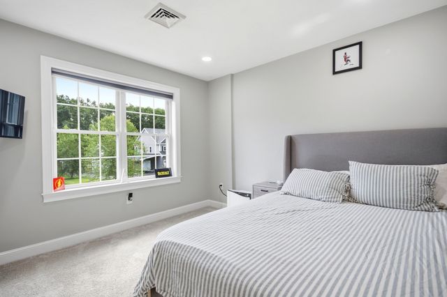37 Bacon Street, Pepperell, MA 01463