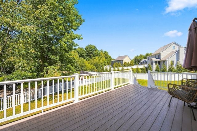 37 Bacon Street, Pepperell, MA 01463