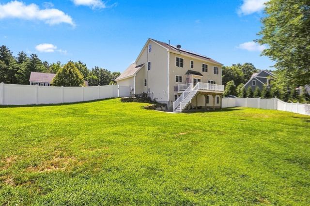 37 Bacon Street, Pepperell, MA 01463