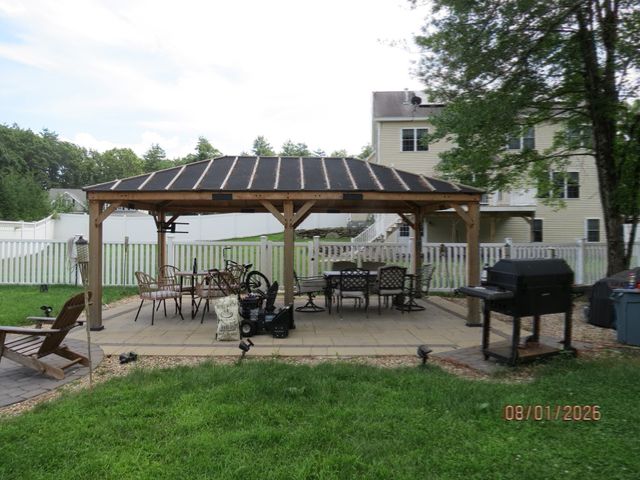37 Bacon Street, Pepperell, MA 01463