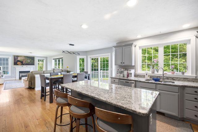 37 Bacon Street, Pepperell, MA 01463