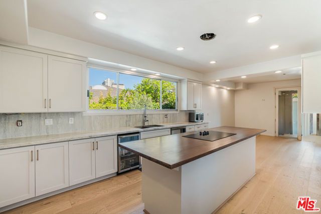 430 Robert Lane, Beverly Hills, CA 90210