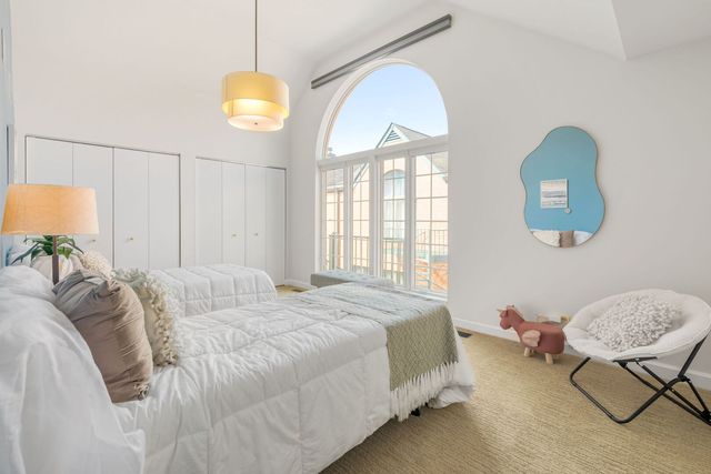 414 W Wisconsin Street H, Chicago, IL 60614