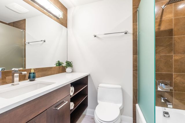 414 W Wisconsin Street H, Chicago, IL 60614