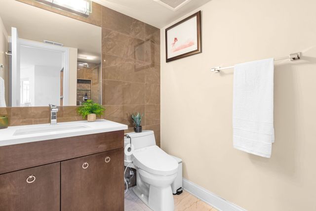 414 W Wisconsin Street H, Chicago, IL 60614