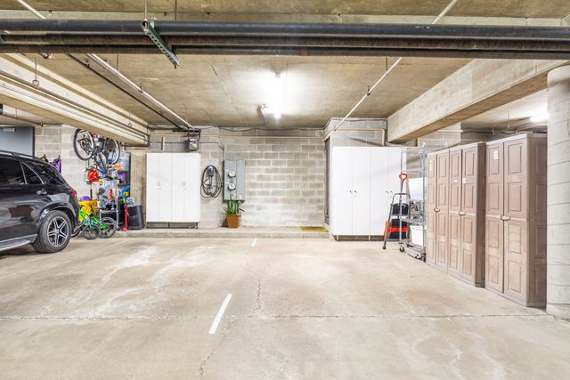 414 W Wisconsin Street H, Chicago, IL 60614