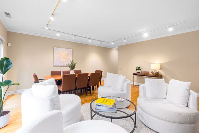 414 W Wisconsin Street H, Chicago, IL 60614