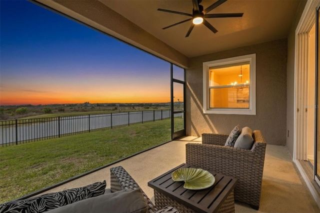 32326 CONCHSHELL SAIL STREET, Wesley Chapel, FL 33545