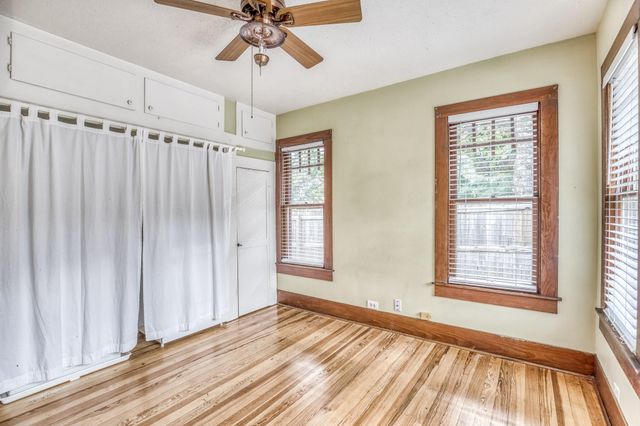 1405 S Park Street, Brenham, TX 77833