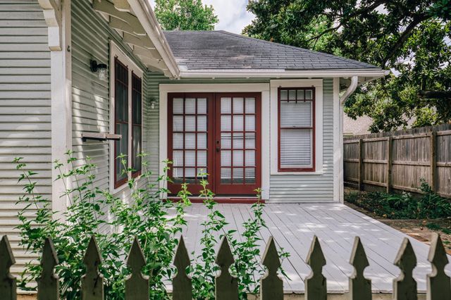1405 S Park Street, Brenham, TX 77833