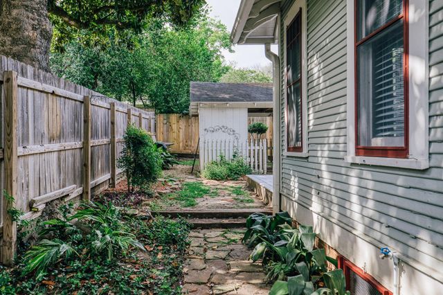 1405 S Park Street, Brenham, TX 77833