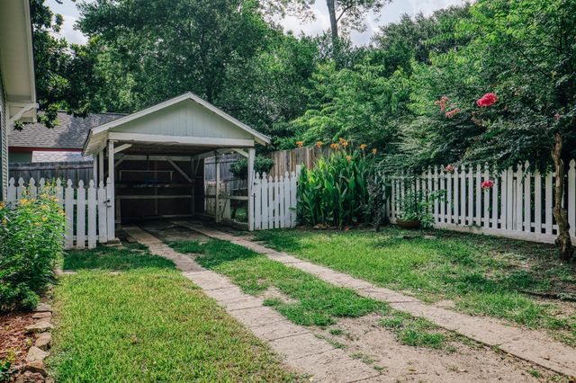 1405 S Park Street, Brenham, TX 77833