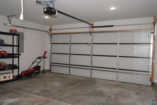 28091 Devvenshire Drive, Harvest, AL 35749