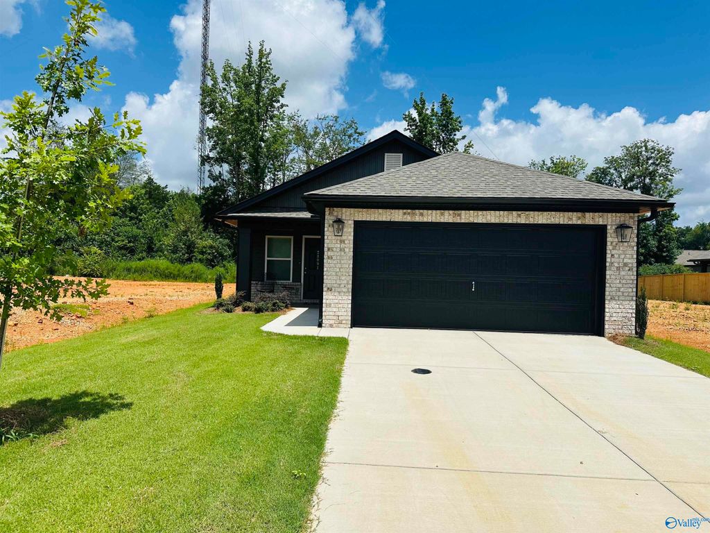 28091 Devvenshire Drive, Harvest, AL 35749