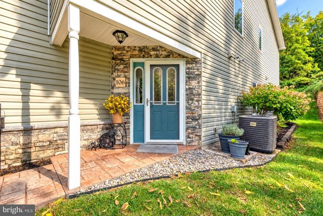 106 DENNIS DR, Enola, PA 17025