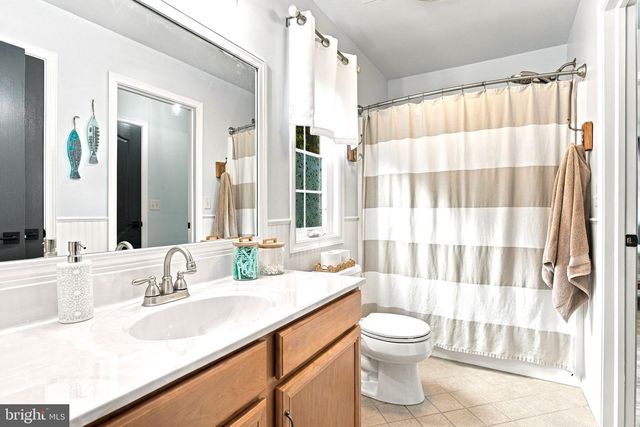 106 DENNIS DR, Enola, PA 17025