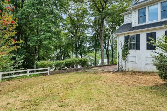 30 Lampley Ln, Chestnut Mound, TN 38552