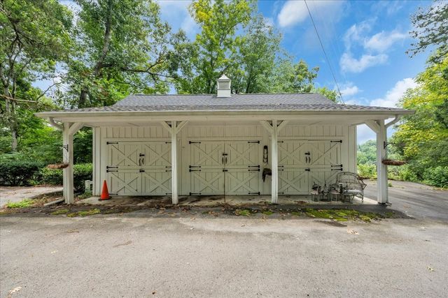 30 Lampley Ln, Chestnut Mound, TN 38552