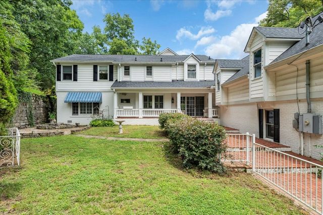 30 Lampley Ln, Chestnut Mound, TN 38552