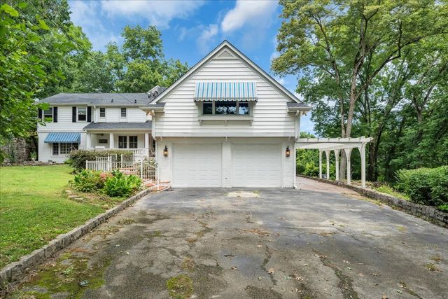 30 Lampley Ln, Chestnut Mound, TN 38552