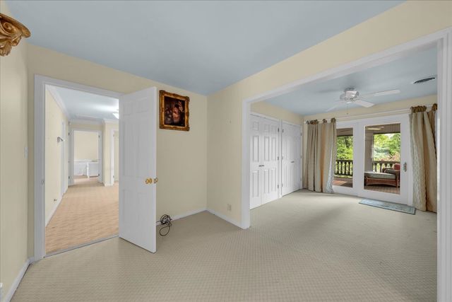 30 Lampley Ln, Chestnut Mound, TN 38552
