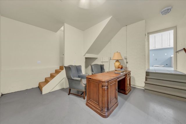 30 Lampley Ln, Chestnut Mound, TN 38552