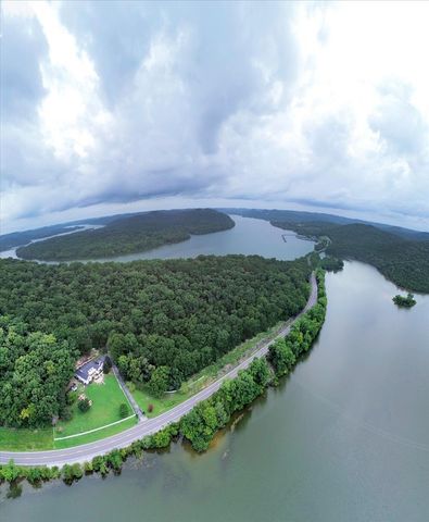 30 Lampley Ln, Chestnut Mound, TN 38552