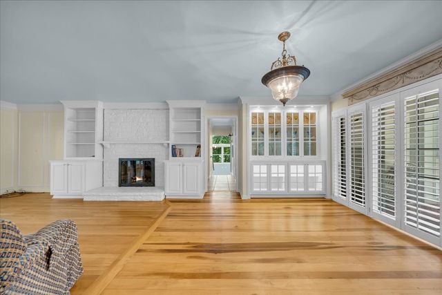 30 Lampley Ln, Chestnut Mound, TN 38552