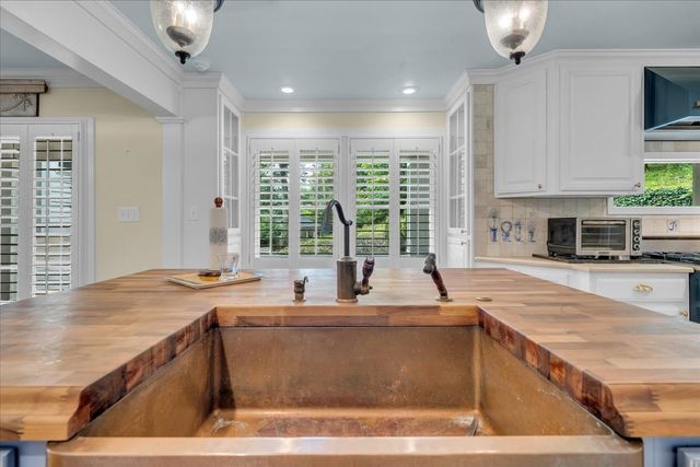 30 Lampley Ln, Chestnut Mound, TN 38552