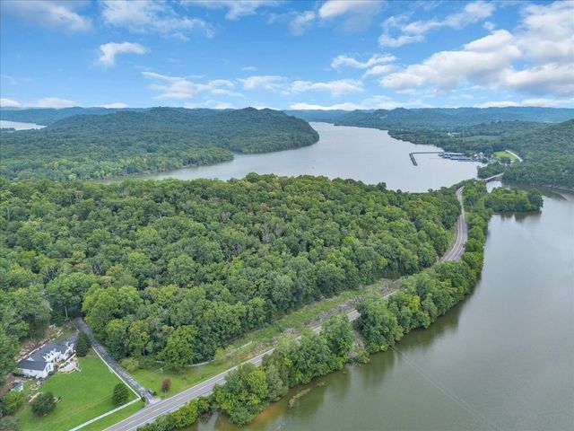 30 Lampley Ln, Chestnut Mound, TN 38552