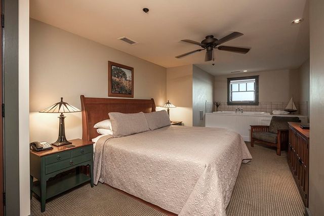 2035 N US-31 N, East Bay Twp, MI 49686