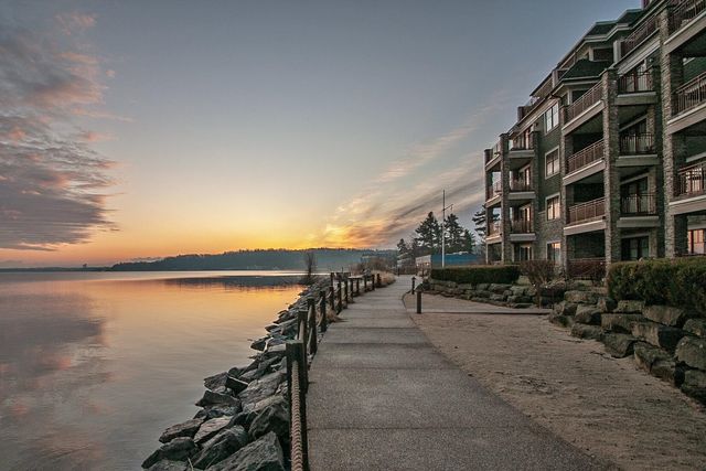 2035 N US-31 N, East Bay Twp, MI 49686