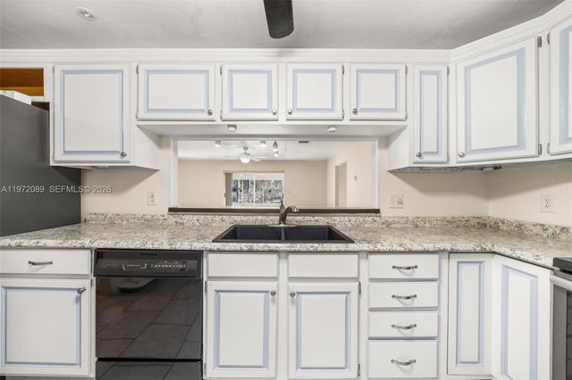 1273 Woodbury Avenue, Sebring, FL 33875