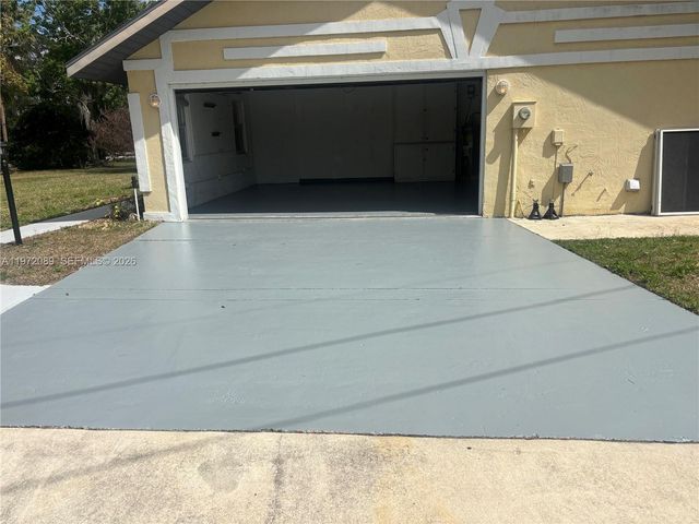 1273 Woodbury Avenue, Sebring, FL 33875