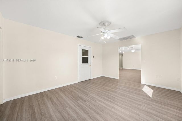 1273 Woodbury Avenue, Sebring, FL 33875