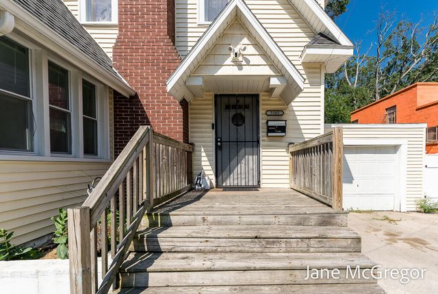 3305 Peck Street, Muskegon, MI 49444