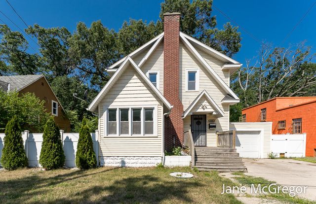 3305 Peck Street, Muskegon, MI 49444
